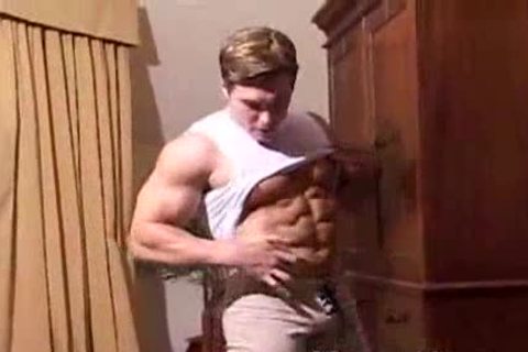 beautiful bodybuilder