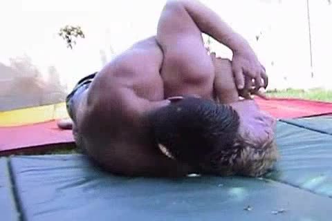 UIW Wrestling Chris Vs Jeff, Joey, Mack 10