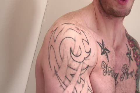 chap With bald oral Is On His Knees deep Throating Hard 10-Pounder