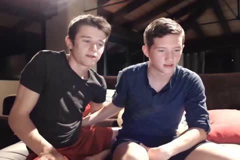 sexy Boyfriends bang unprotected For Tips - BareSex