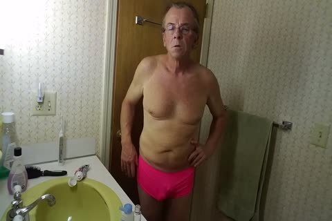 Sissy Robert Bryans Daily Massaging Of his testicles!!!