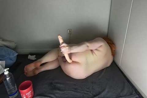 Sissy Crossdresser Lizzy Inserting 40 Cm Double sex tool