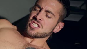 DrillMyHole.com: Muscle Dante Colle rushes blowjobs