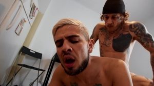 BROMO.com - Young twink Alex Montenegro among Bo Sinn pissing