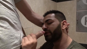ClubBangBoys: Persian amateur feels up to handjob