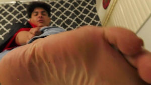 ManPuppy.com: Vampire wants sex scene