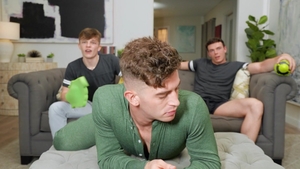 Men: Sniffing Clark's Armpit by Chance