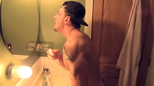 americanmusclehunks: Exploding Wet on Joey D's Chest