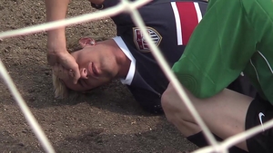 5-Carey Lexes' Injury Leads to Love