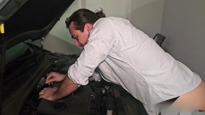 AmateurGayPOV: Max's Grease Monkey Fantasy