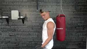 Fetishizing Muscles in a Relaxing Massage